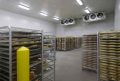 Cake storage